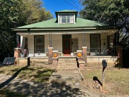 featured image of 462 Cleveland Ave