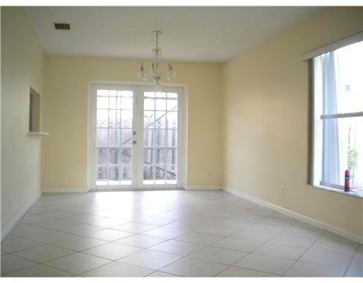 10765 Cypress Lake Terrace - Photo 3 of 6