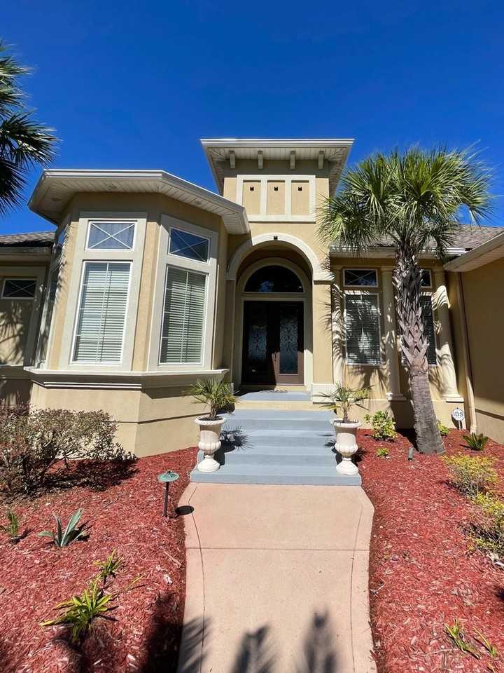 208 Serpentine Drive - Photo 4 of 50