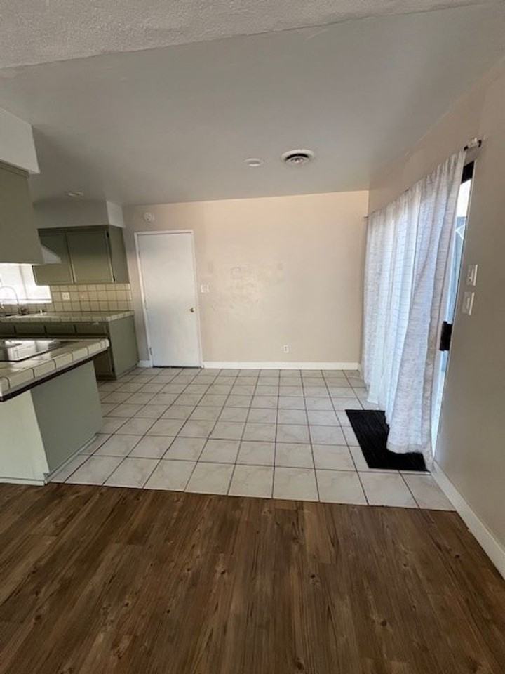 7009 Ranch House Road - Photo 6 of 16