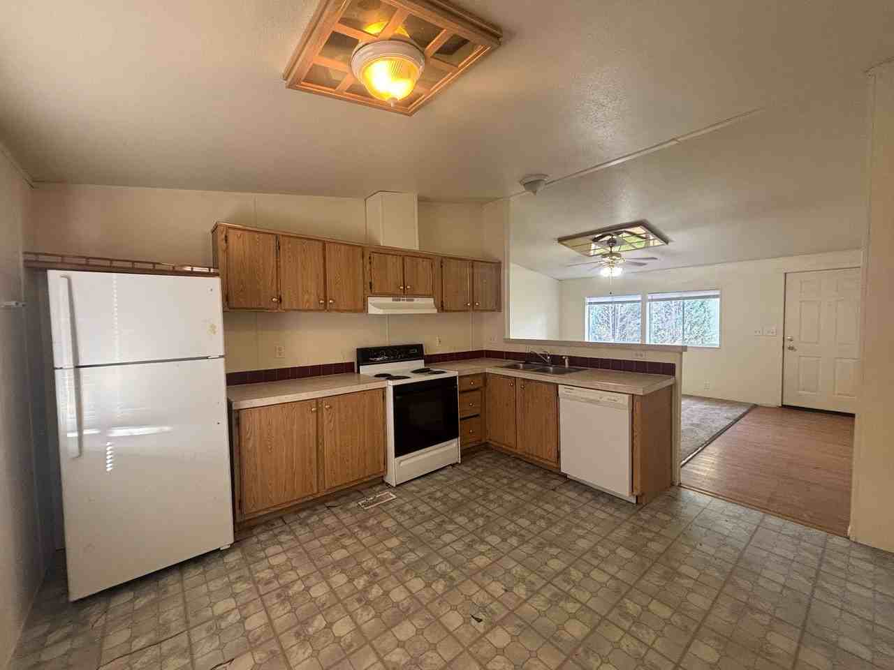 845 Barton Rd #79 - Photo 2 of 10