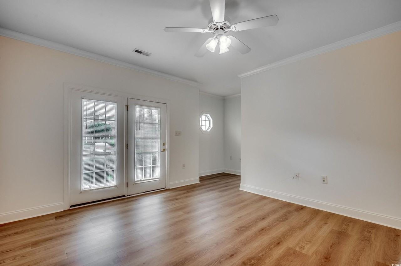 2005 Silvercrest Dr - Photo 6 of 14