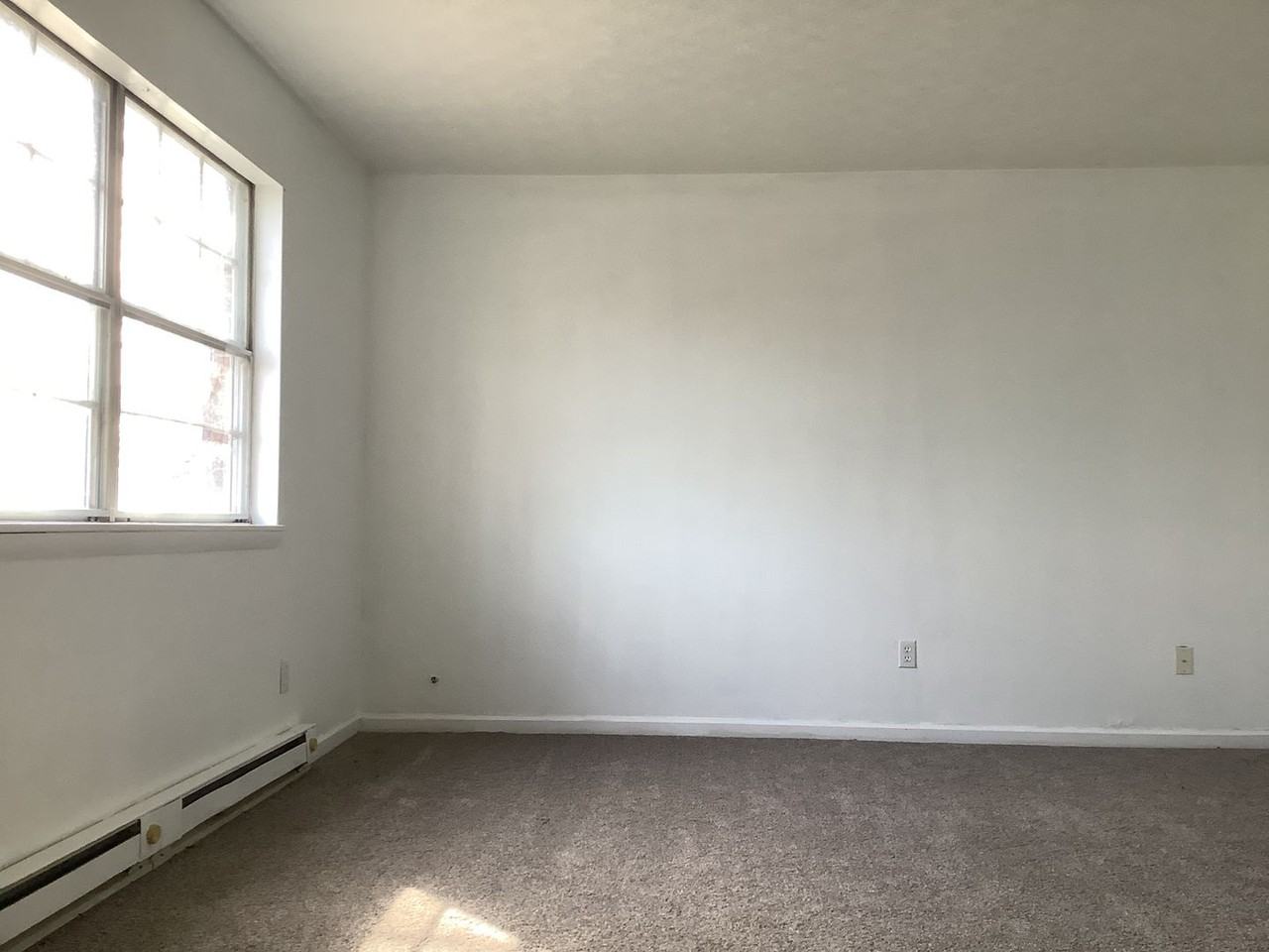 25 Marcus Dr - Photo 3 of 12