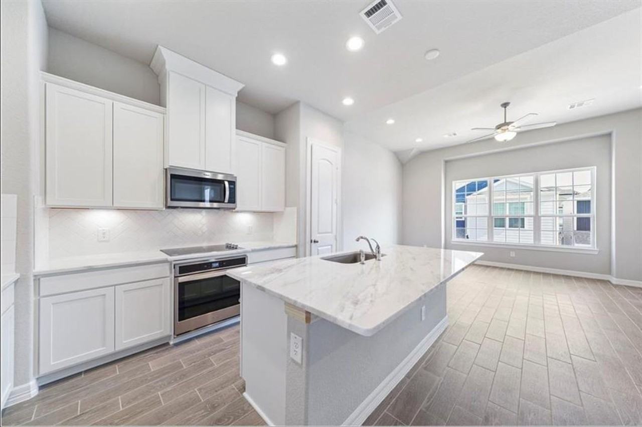 11013 Crescent Light Way - Photo 4 of 16