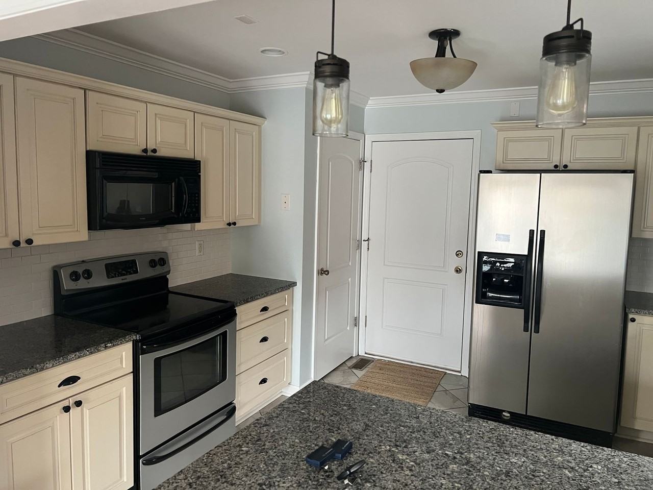 24154 Quintana St - Photo 3 of 4