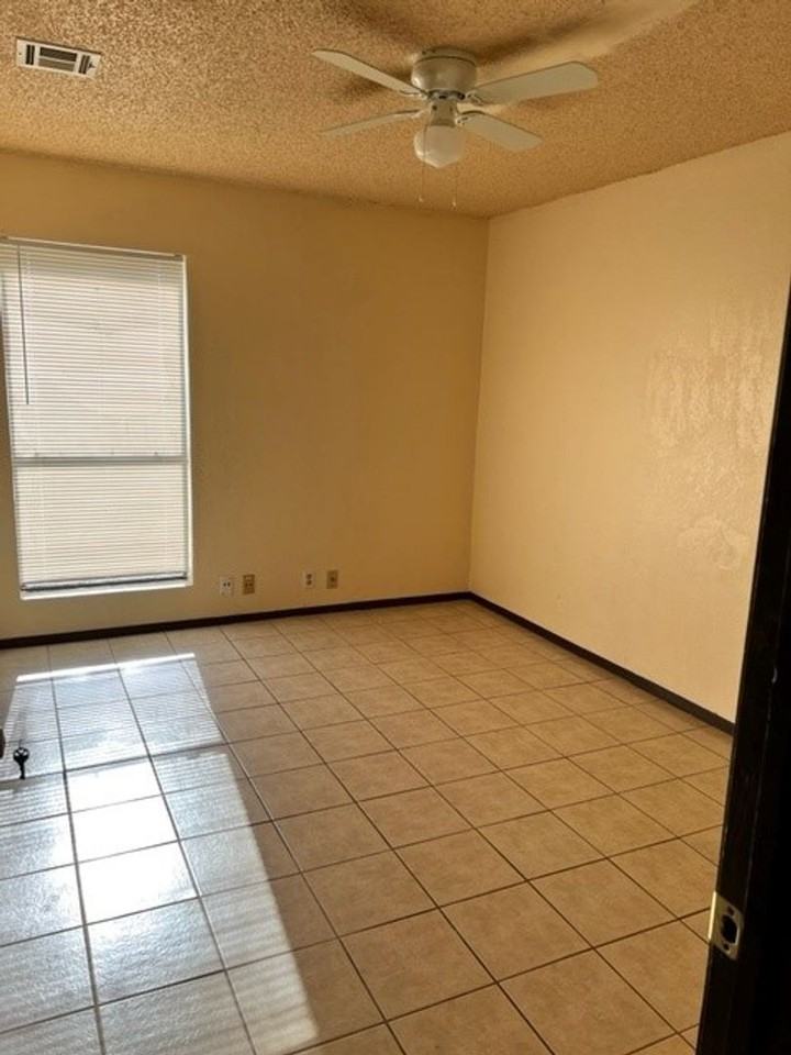 8303 South Camay Avenue - Photo 7 of 13