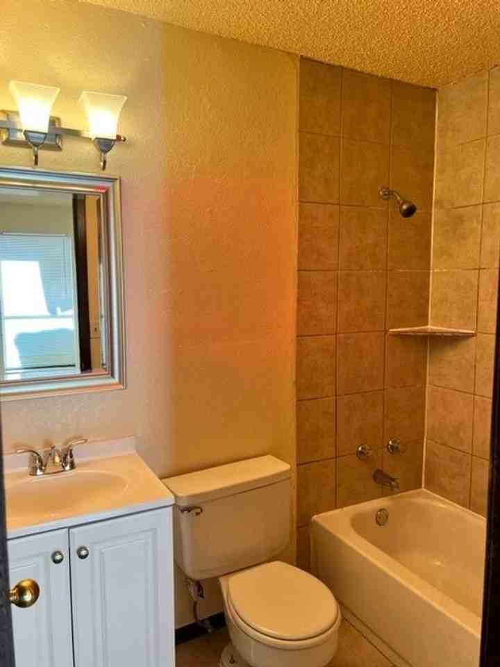 8303 S Camay Ave - Photo 7 of 13