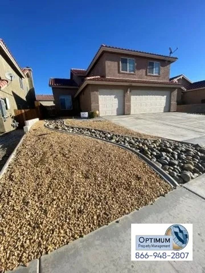 17600 Caprice Way - Photo 3 of 43