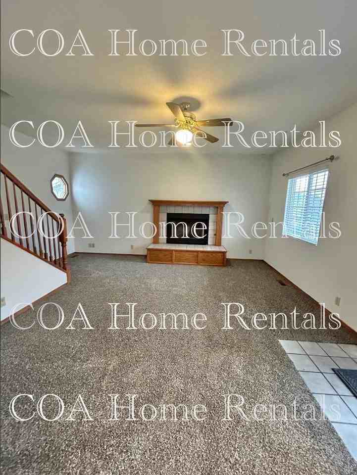 9409 E Marion St - Photo 3 of 31