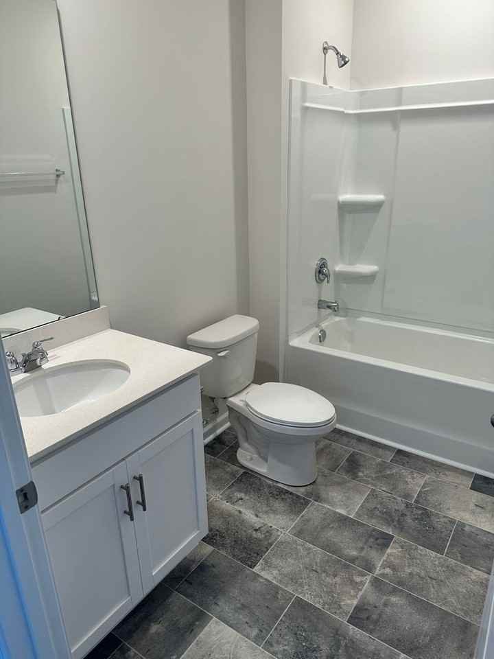 136 Scotsway Ct - Photo 4 of 23