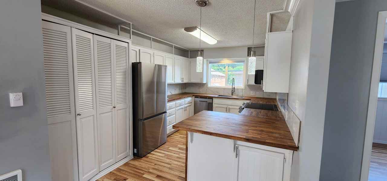 1608 21st Avenue - Photo 4 of 24