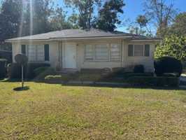 featured image of 745 Lausanne Dr