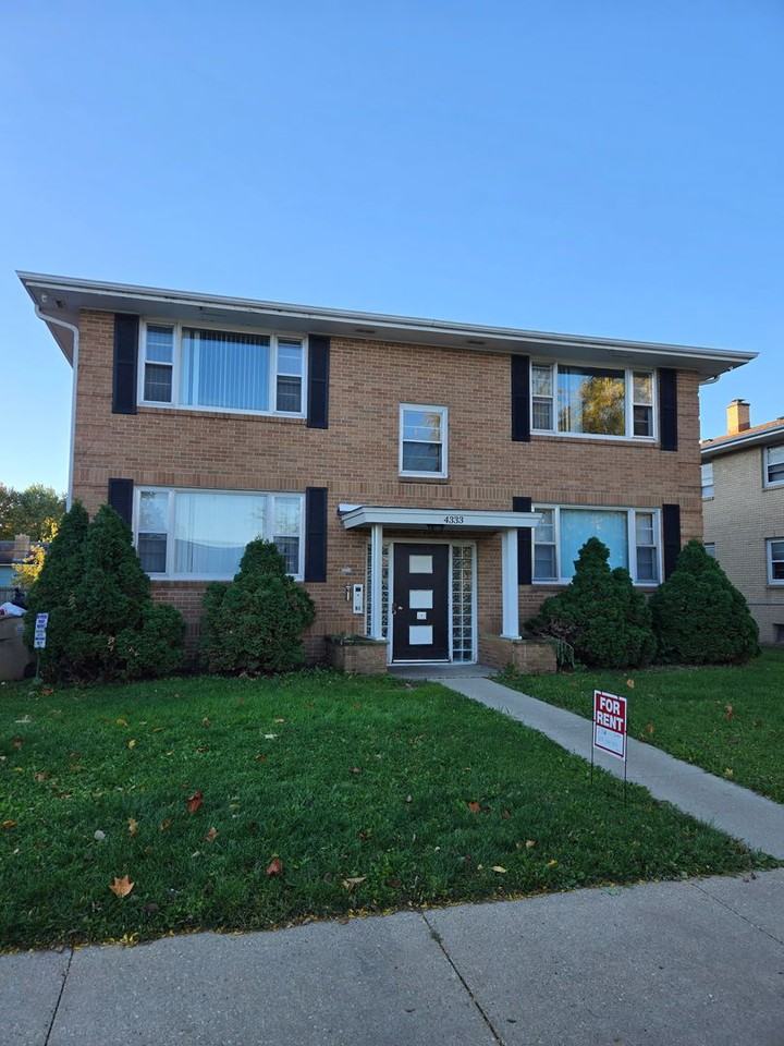 4333 Britta Dr - Photo 2 of 15