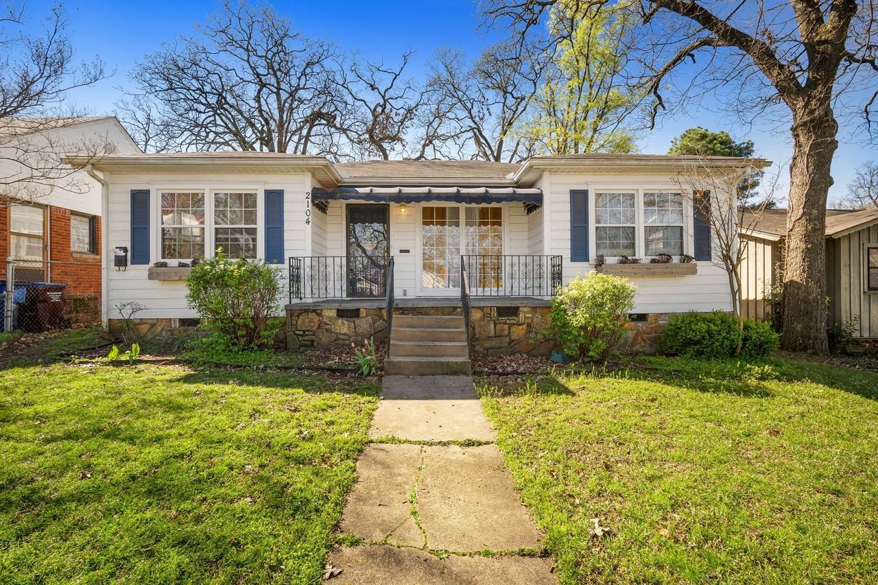 2104 R Street South - Photo 2 of 25