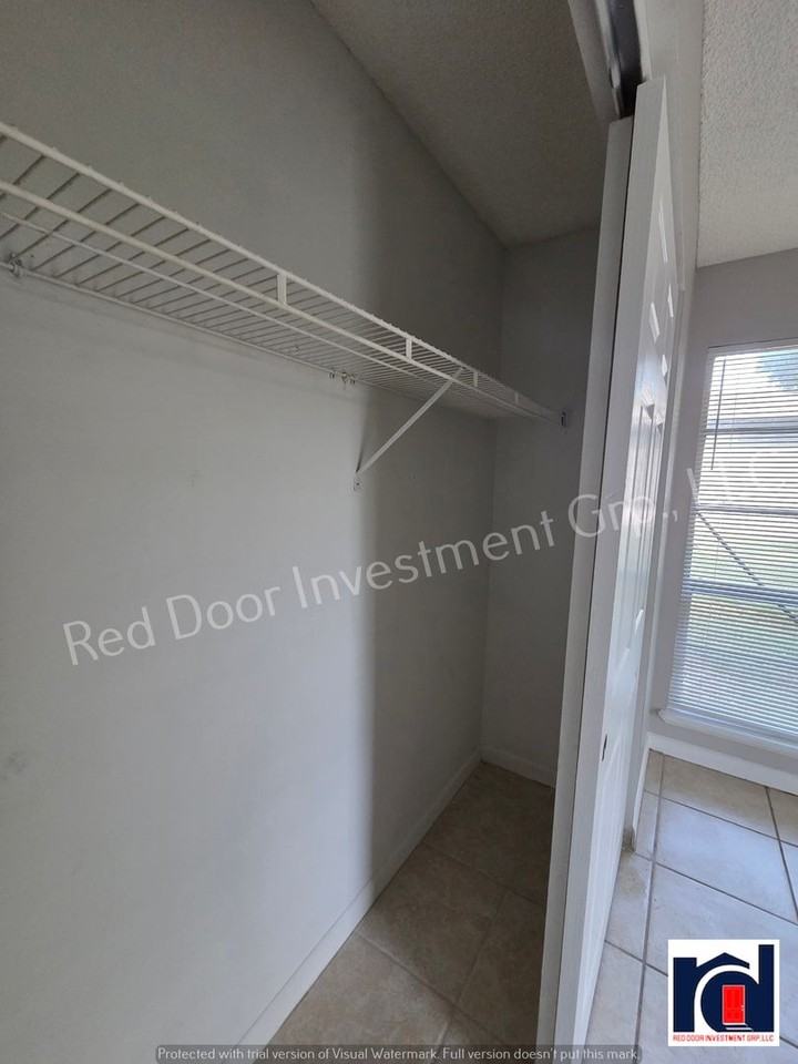 3005 Se 55th Ave ##D - Photo 7 of 19