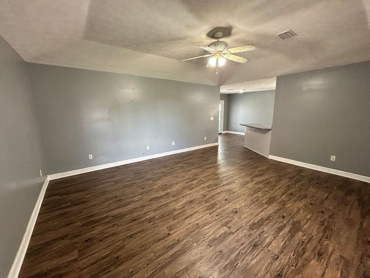 6201 Ivy Rd - Photo 2 of 16