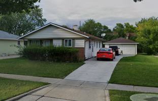 featured image of 7710 W Green Tree Rd