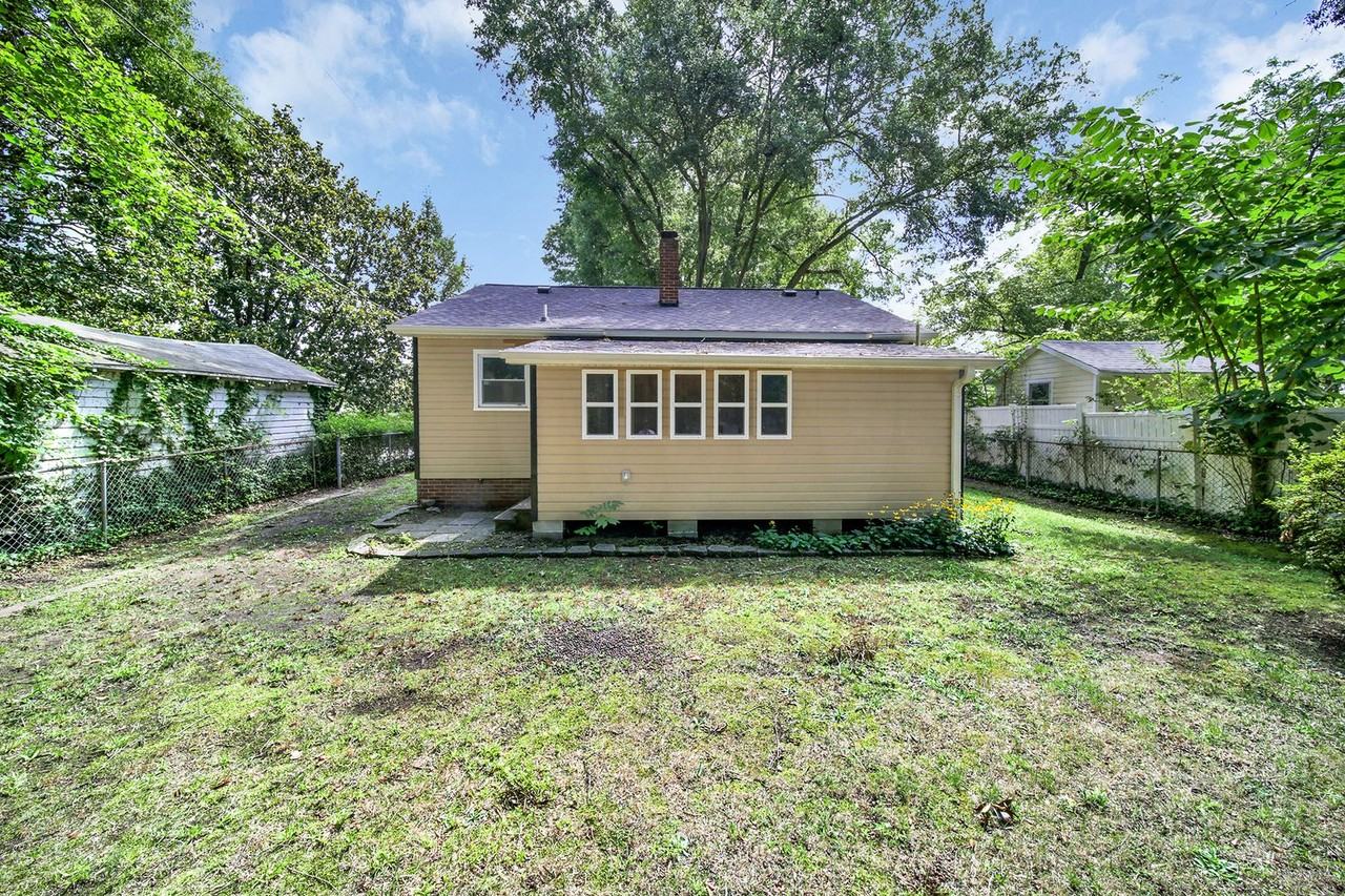 931 Jackson St - Photo 2 of 24