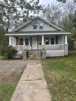 featured image of 501 E Washington St