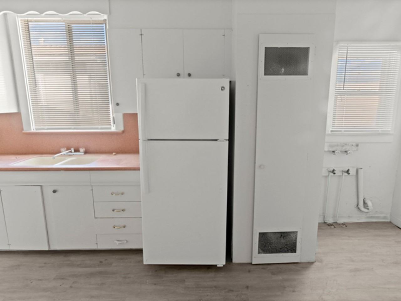 1556 78th Ave - Photo 6 of 11