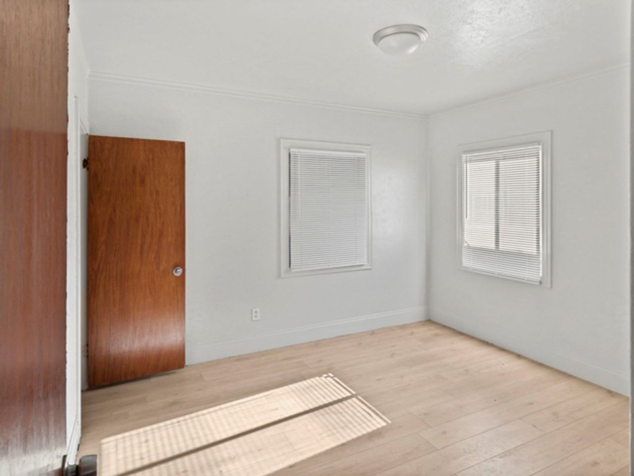 1556 78th Ave - Photo 7 of 11