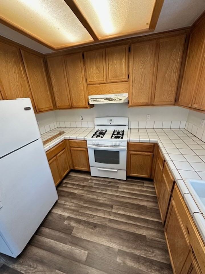 1224 Tokochi St - Photo 5 of 14