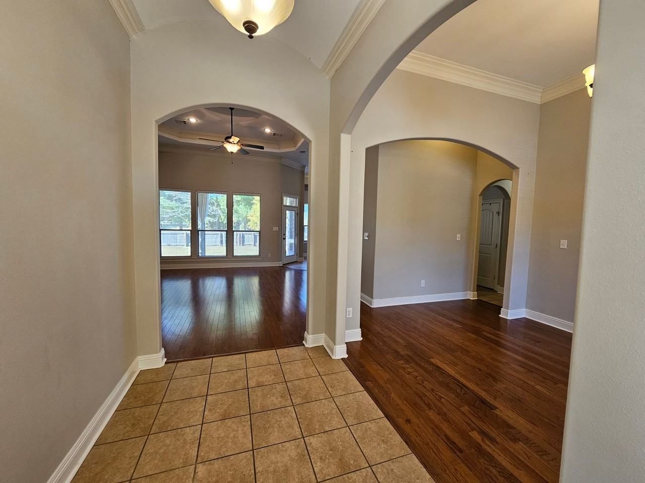 549 English Oak Drive - Photo 3 of 31