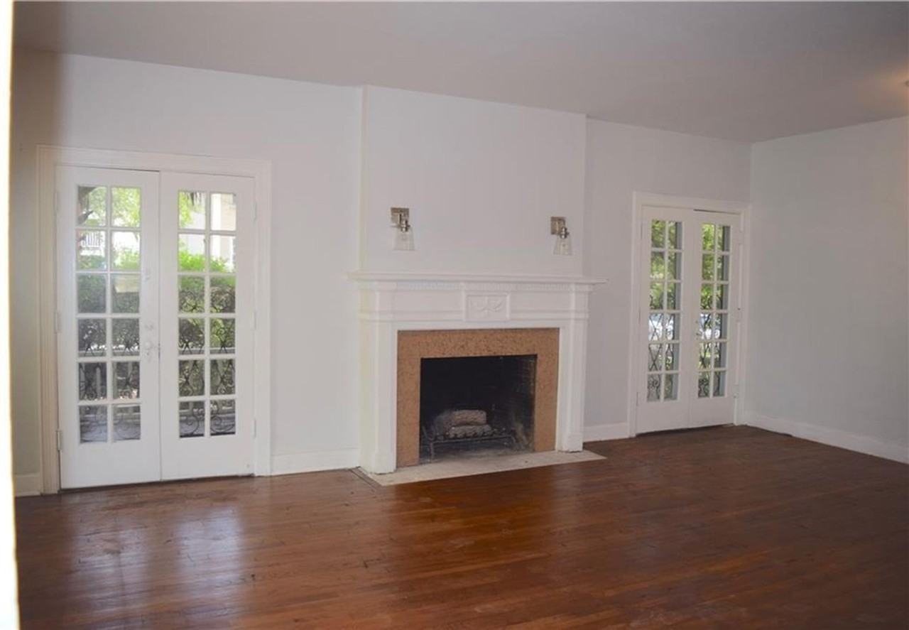 1101 W 22nd St - Photo 3 of 27