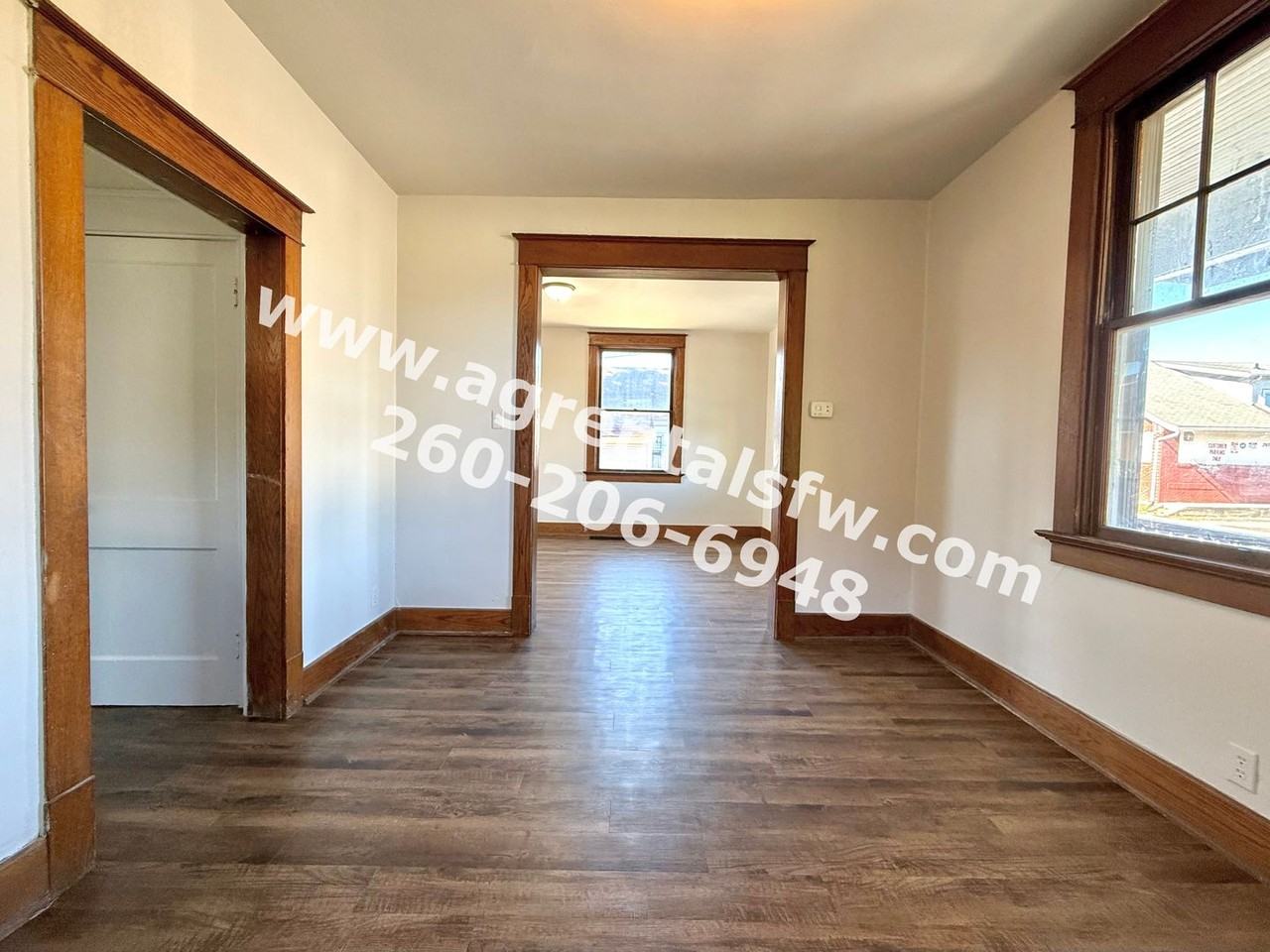 114 E Foster Pkwy - Photo 3 of 13