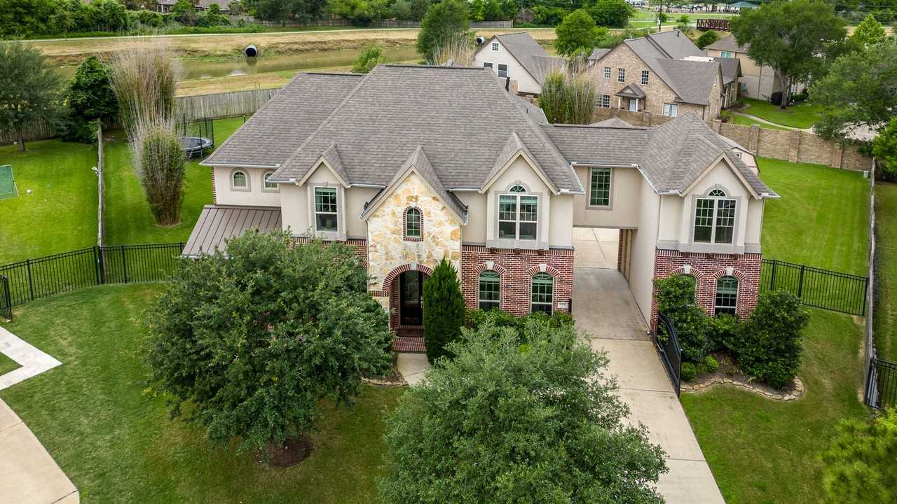 2034 Baker Estates Dr - Photo 2 of 50