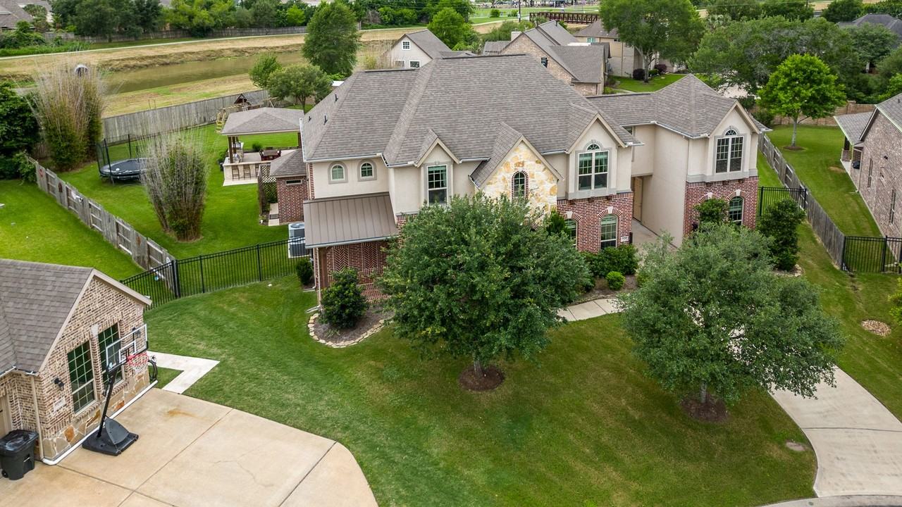 2034 Baker Estates Dr - Photo 3 of 50