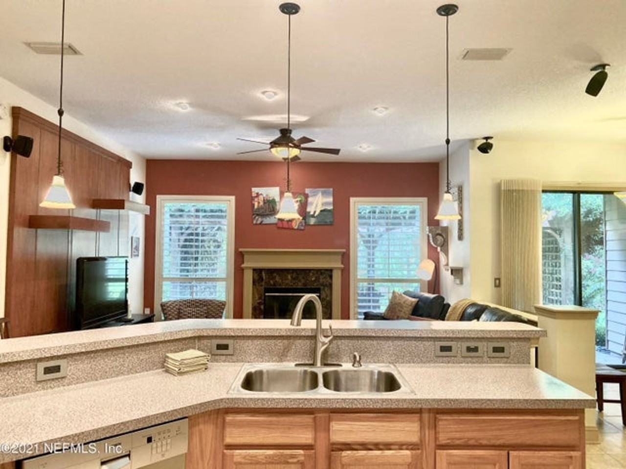 8699 Canopy Oaks Drive - Photo 6 of 24