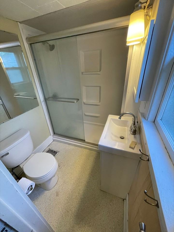 606 W Iowa St - Photo 3 of 6