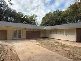 294 W Warriner Ave - Photo 1 of 1