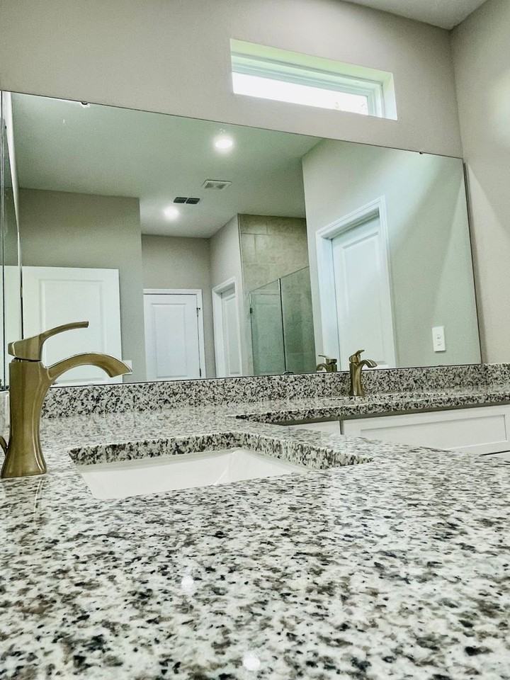 774 Dresden St Nw - Photo 2 of 35