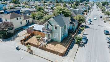 featured image of 2104 Pine St