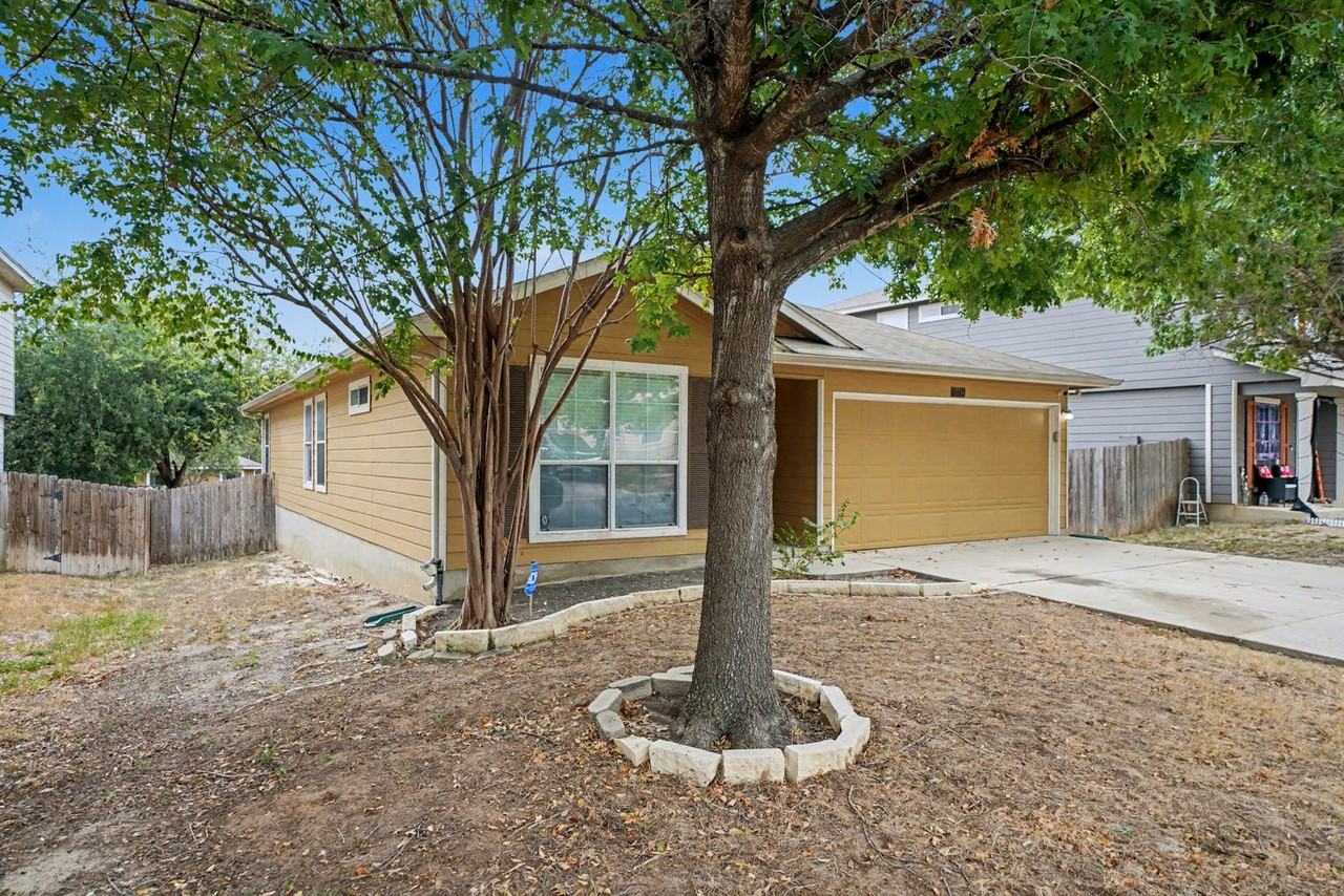 11714 Valley Gdn - Photo 3 of 34