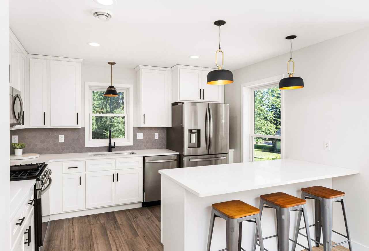 2108 Cottage Hill Cir - Photo 7 of 37
