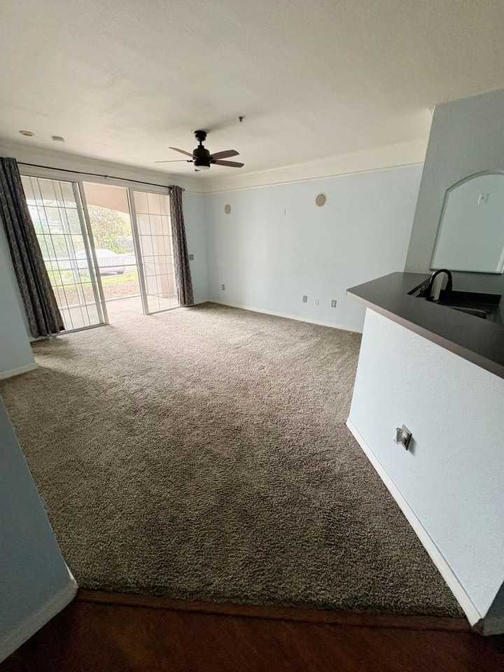 3280 Soho St - Photo 6 of 17