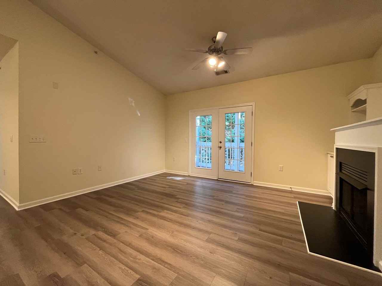 334 Mckenna Cir - Photo 2 of 23