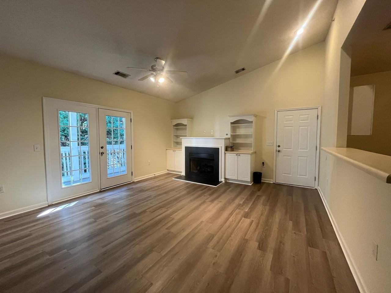 334 Mckenna Cir - Photo 3 of 23