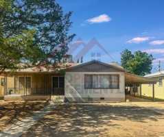 featured image of 1007 Albert St