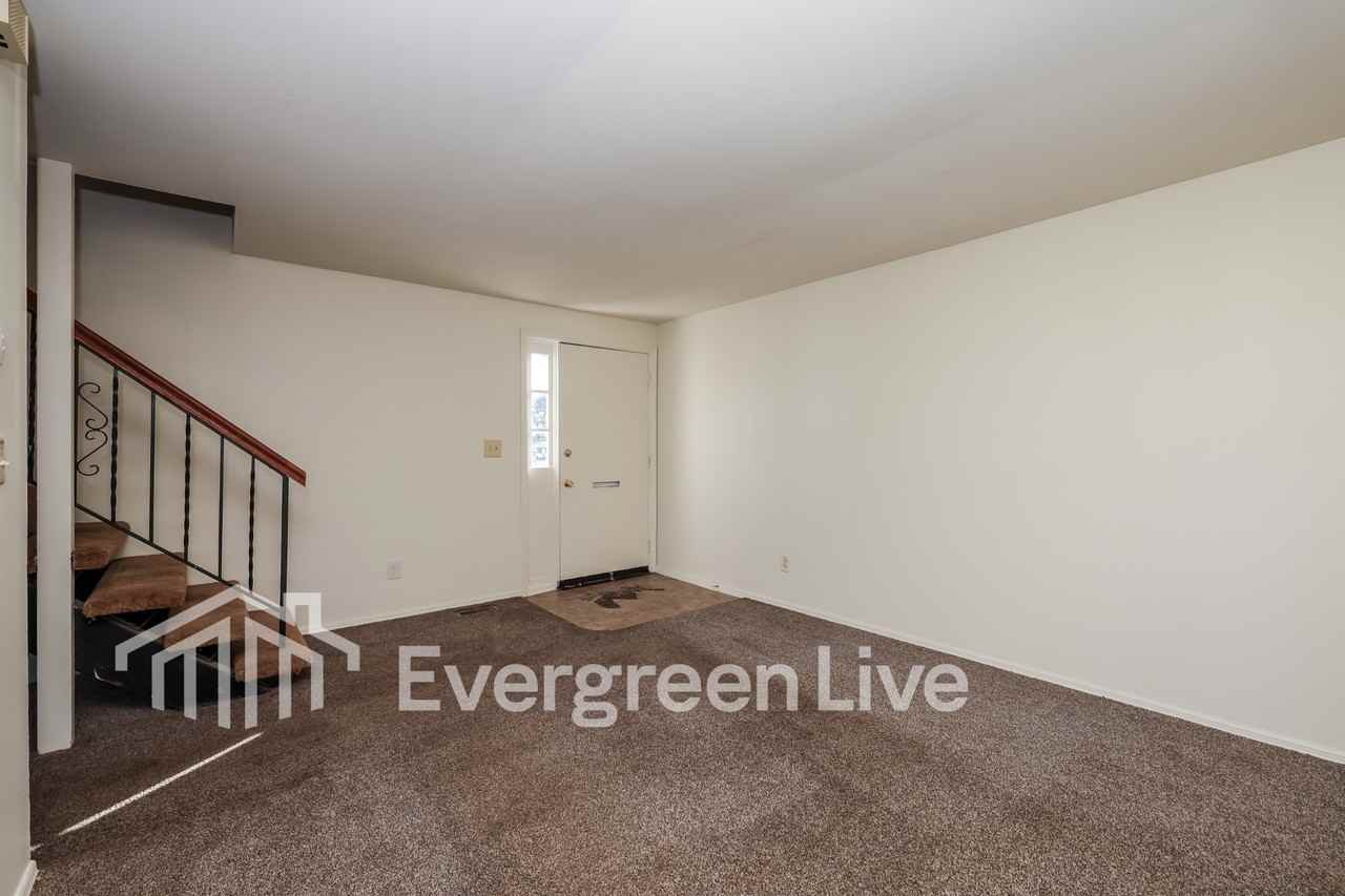 7508 Mount Whitney St - Photo 6 of 16