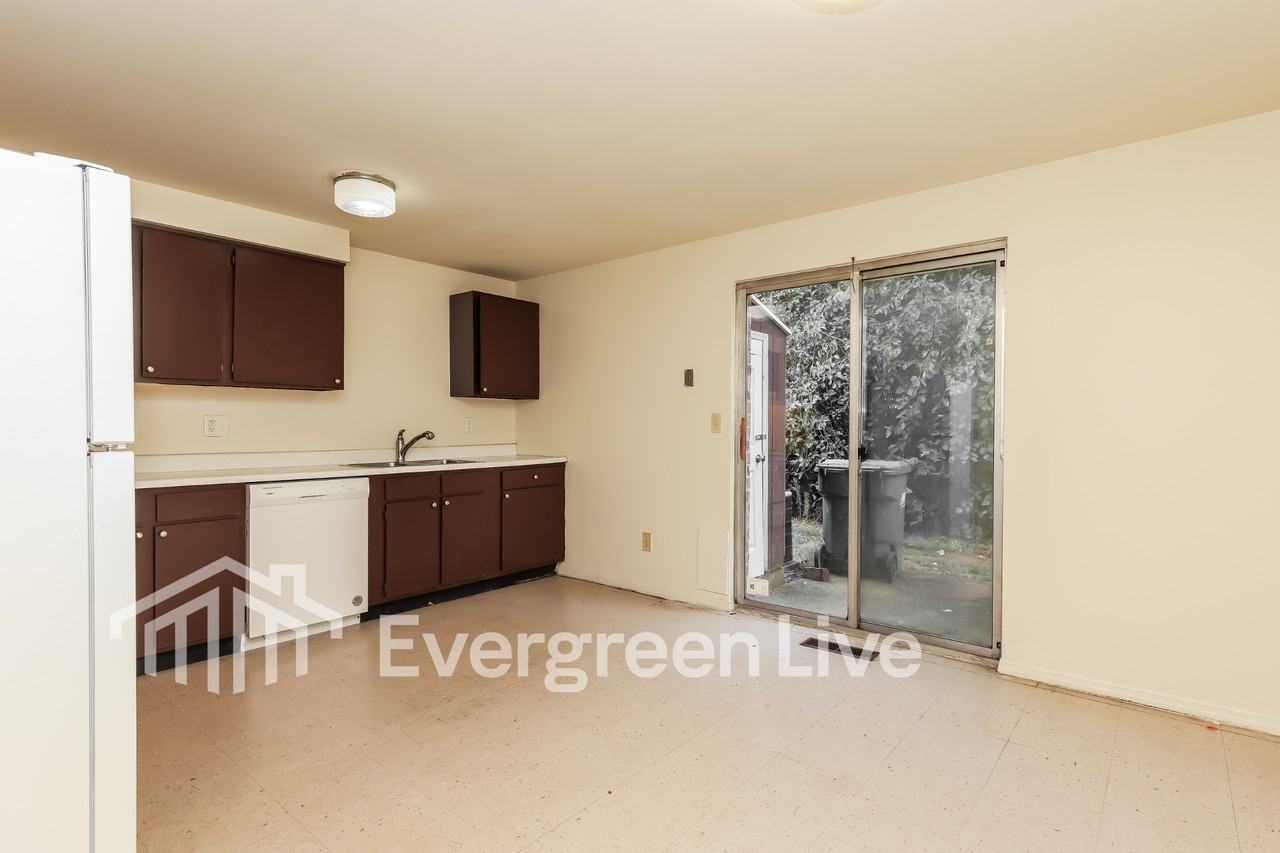 7989 Mount Hood - Photo 6 of 14