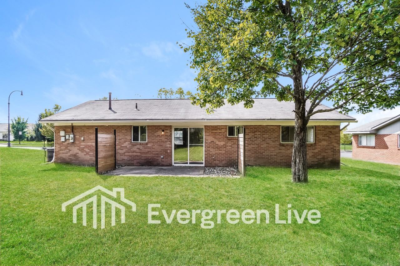 64 Huber Village Blvd - Photo 4 of 16