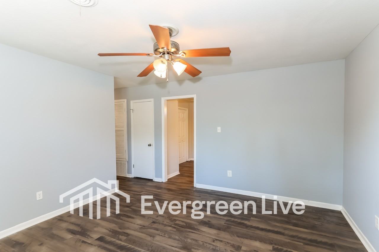 2007 Beechwood Drive - Photo 4 of 16