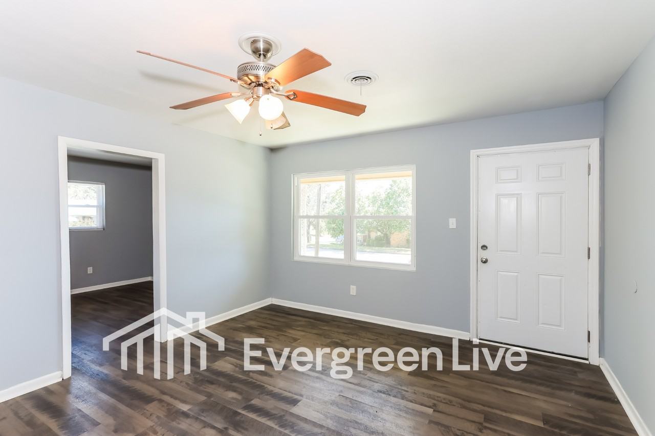 2007 Beechwood Drive - Photo 5 of 16