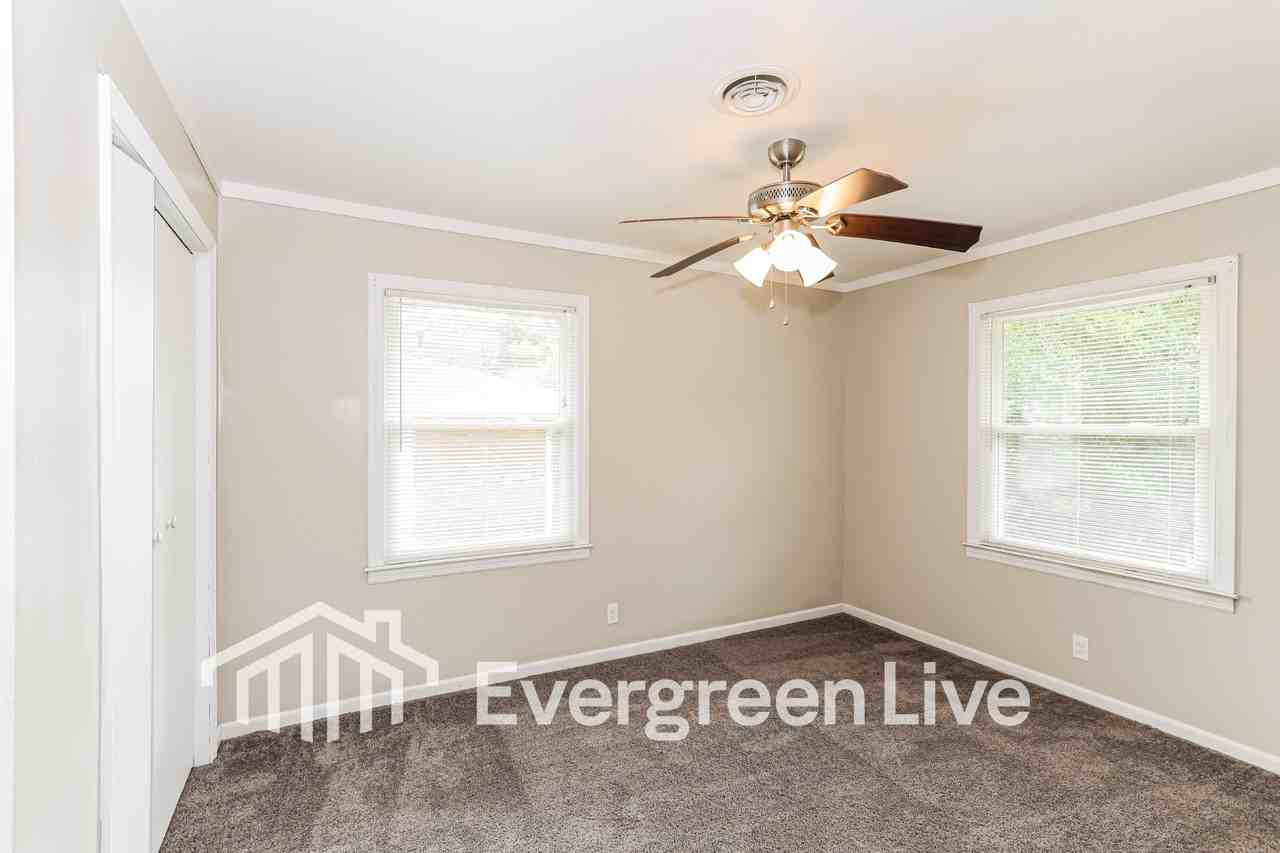 2140 Balfour St - Photo 7 of 15