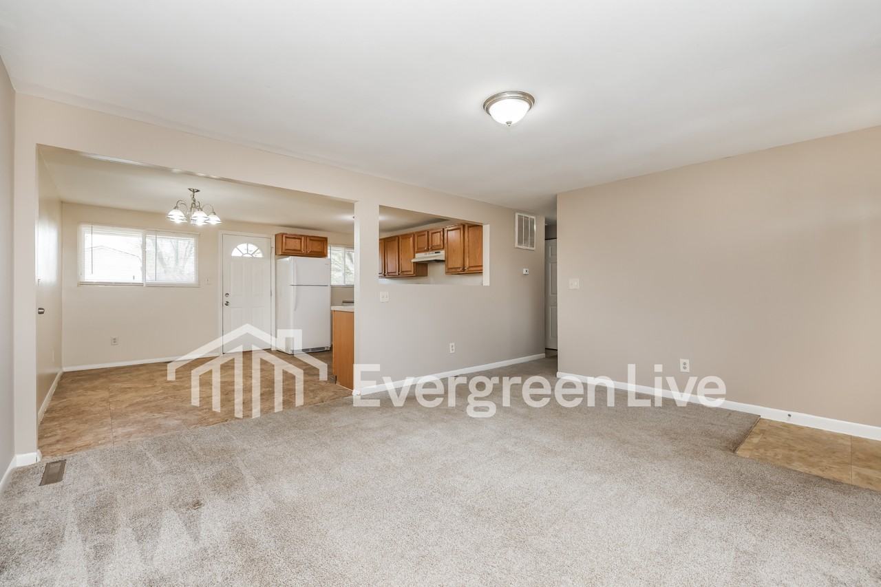 5944 Hartwick Ln - Photo 6 of 16