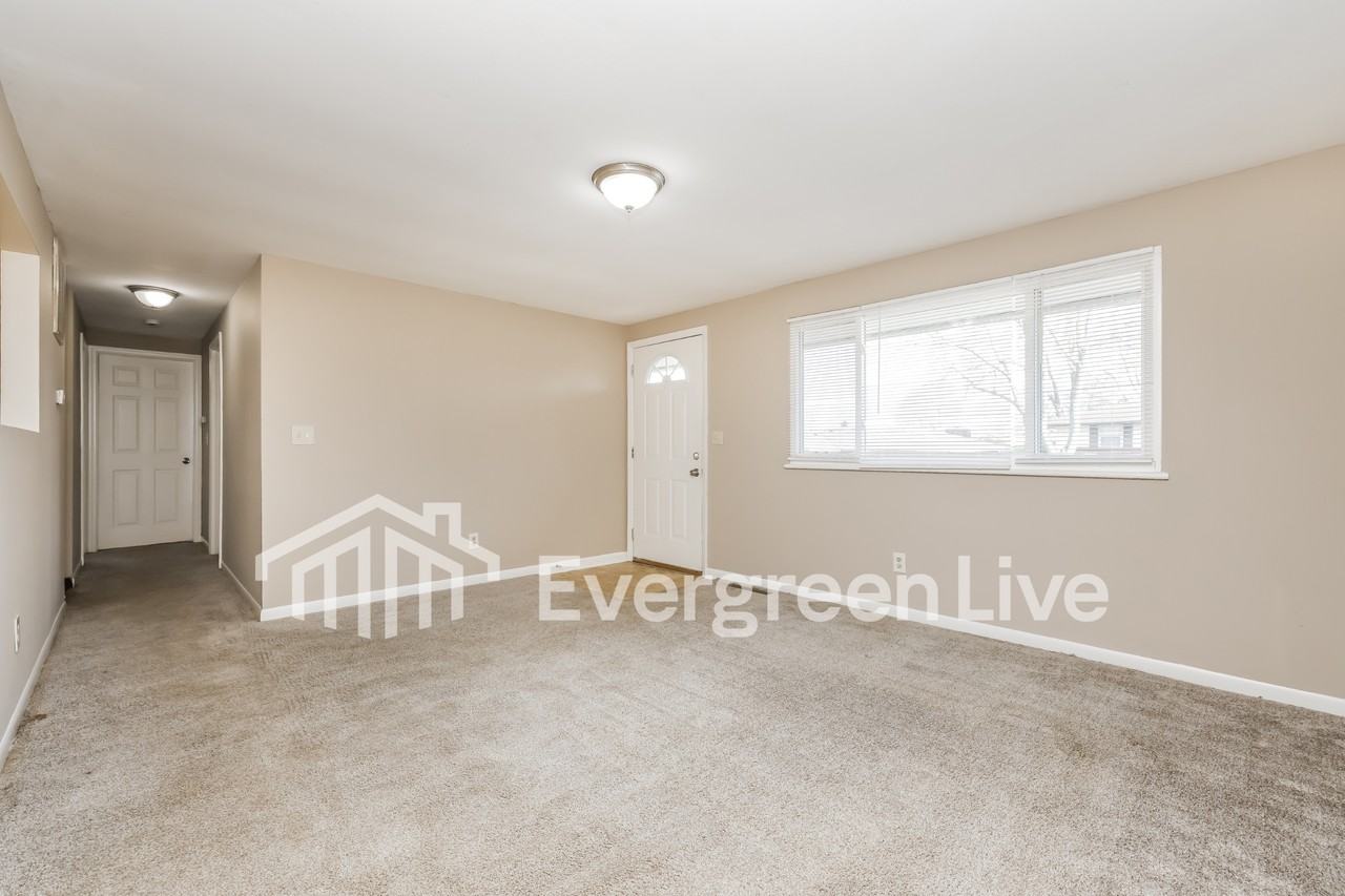 5944 Hartwick Ln - Photo 7 of 16